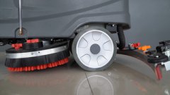 洗地機(jī)吸水扒無(wú)法下降？怎么調(diào)整